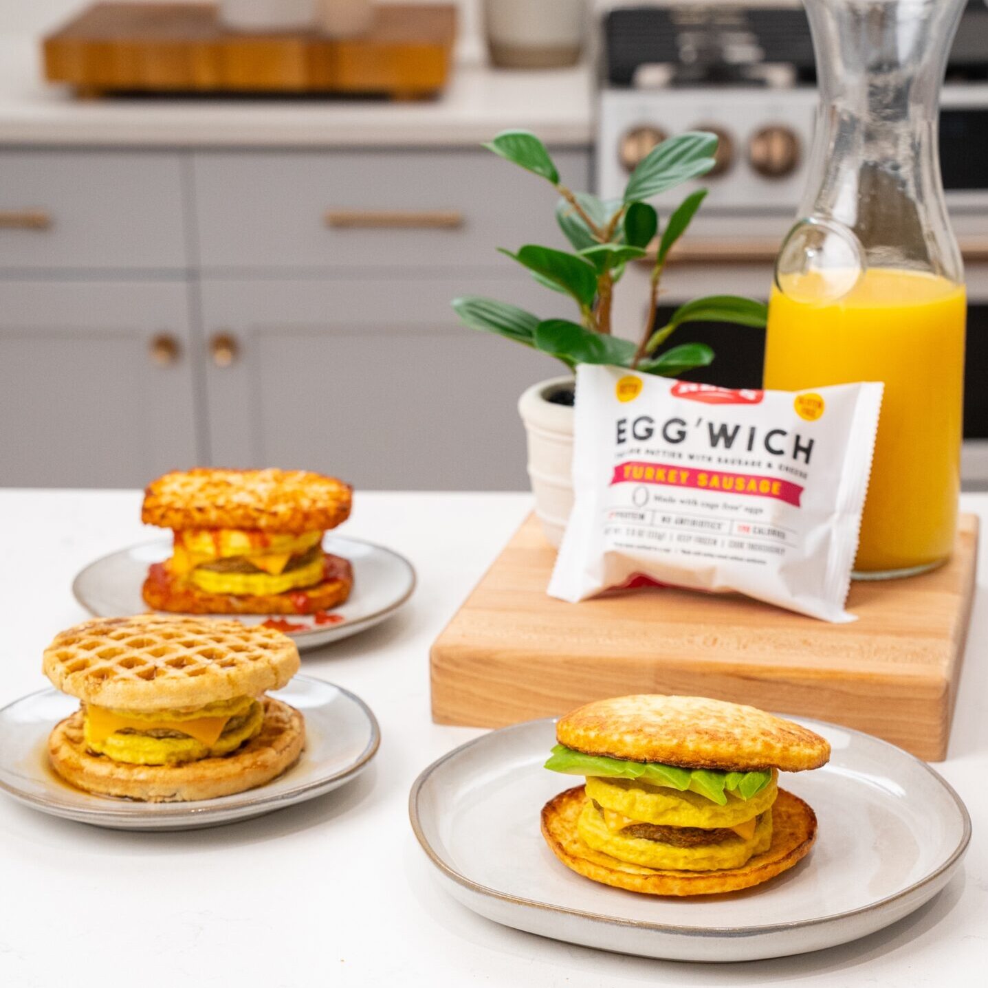 Egg'Wich Breakfast Sandwiches with hashbrowns, waffles and caulifower thins