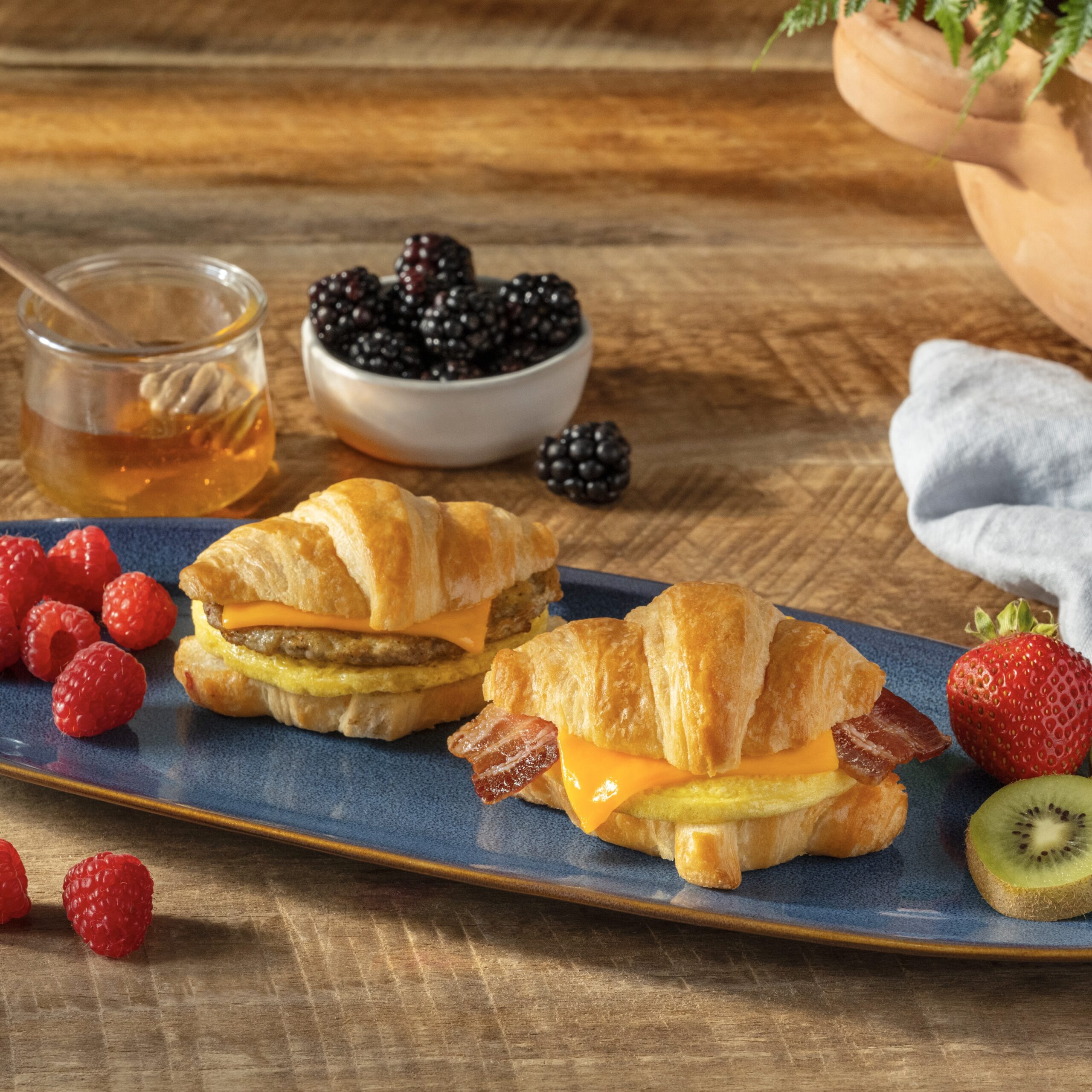 Chicken Sausage Croissant 2-pack - Image 4